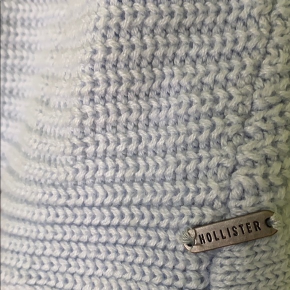 blue Hollister sweater crossed in back - Picture 3 of 3